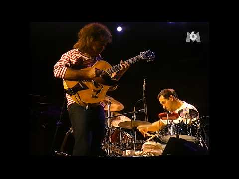 Pat Metheny Group - How Insensitive - YouTube
