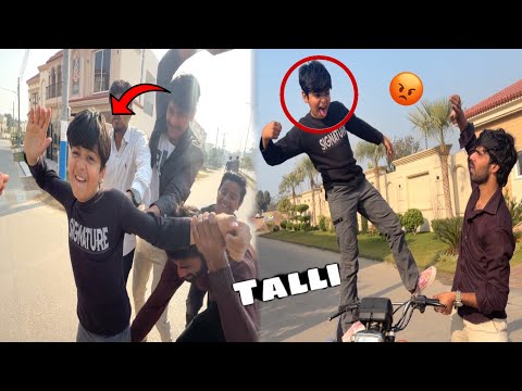 TALLI  Ko Pakr Ke Boht MARA 😡BADLA Pura Waleed Sy 😁