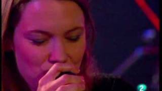 Lhasa De Sela - El Desierto - live 2004