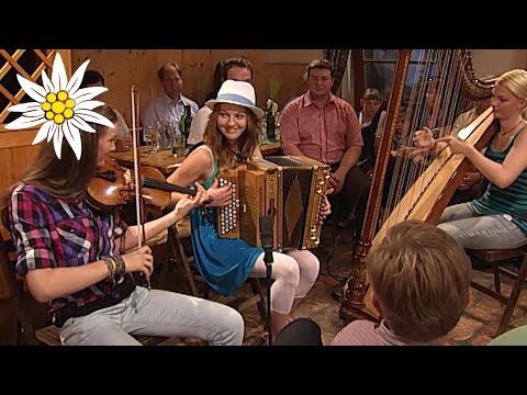 Komisch Pannonisch | Jung und frisch