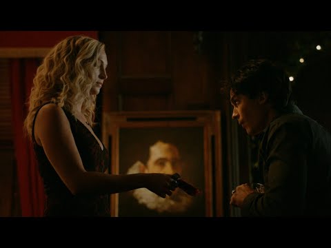 TVD 8x7 - Caroline gives Elena's necklace to Damon as a Christimas gift | Delena Scenes HD