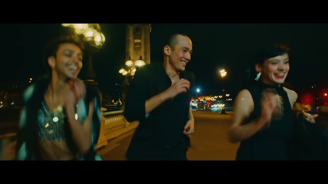 Miniature de la vidéo NINO DANS LA NUIT : lorsque la nuit grignote le jour (bande-annonce) du film Nino dans la nuit