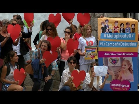 Realizan un corazonazo por Justina