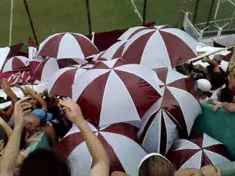 "Que te pasa taladro ... Lanus capo del sur" Barra: La Barra 14 • Club: Lanús