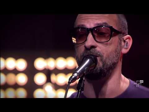 Human Time, por Lucas Santtana