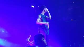 [ Fancam ] ONE OK ROCK Toronto Ambitions Tour - Hard To Love