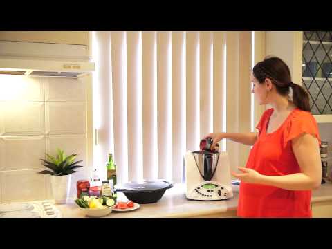 download lagu mp3 mp4 Varoma Chicken, download lagu Varoma Chicken gratis, unduh video klip Varoma Chicken