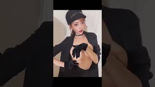 明日香キララ様  手の隙間をよく見て見ると。。。  18禁 #Shorts