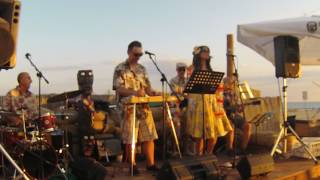 The WaikikiLeaks! 5tet - My little grass shack (In Kealakekua, Hawaiʻi)