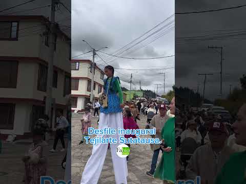 Desfile inaugural Tejilarte en Sutatausa Cundinamarca.