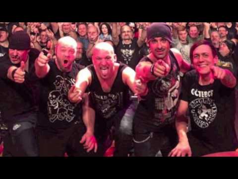 MAXXWELL - Back on the road!