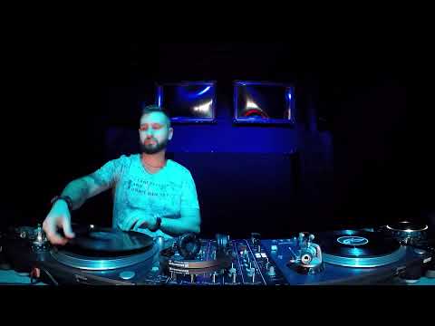 The Blue Oyster: Valdo / 24.10 / 20 - 21