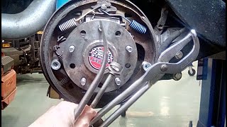 how to use drum brake tools,just to make life a little bit easier!!