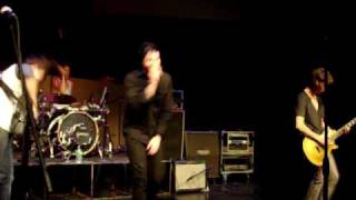 Moving On (Eh-Eh)- London Airspace