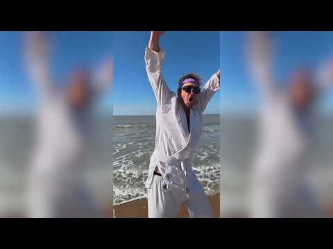 NO PRISONERS - GET OUT OF THE WAY (music video)