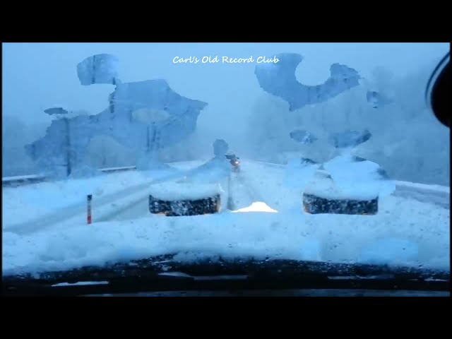 Video zu 'Driving Home For Christmas' ansehen