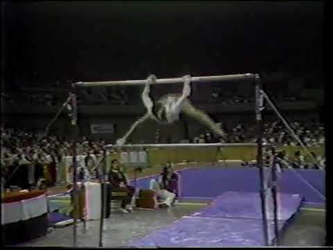 1981 USA vs CHN   Wu Jiani CHN UB