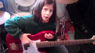 'Beat it  Bass lesson from  7yr old Holly