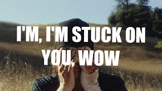 Download lagu LANY - Stuck (Lyrics)  mp3