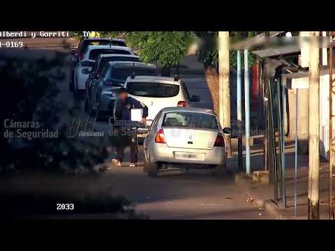 Intentaba sustraer elementos de un vehículo y fue demorado