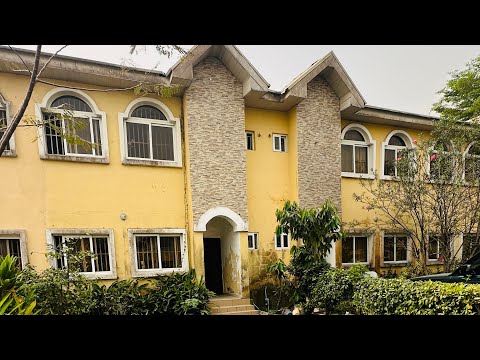 4 bedroom Terraced Duplex For Sale Inoyo Haven, 3 Minutes From Abraham Adesanya Traffic Light, Ajah Lagos