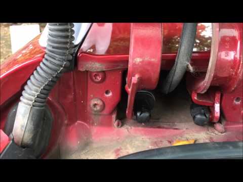 Citroen C5 Wagon Estate Break Tailgate Strut Replacement