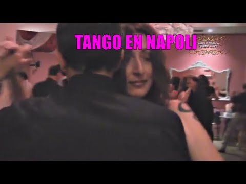 Baila tango en Napoli, Italia,  milonga El Quater Tango
