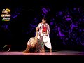 Niti Taylor Performs Energetic Garba Jhalak Dikhhla Jaa 10