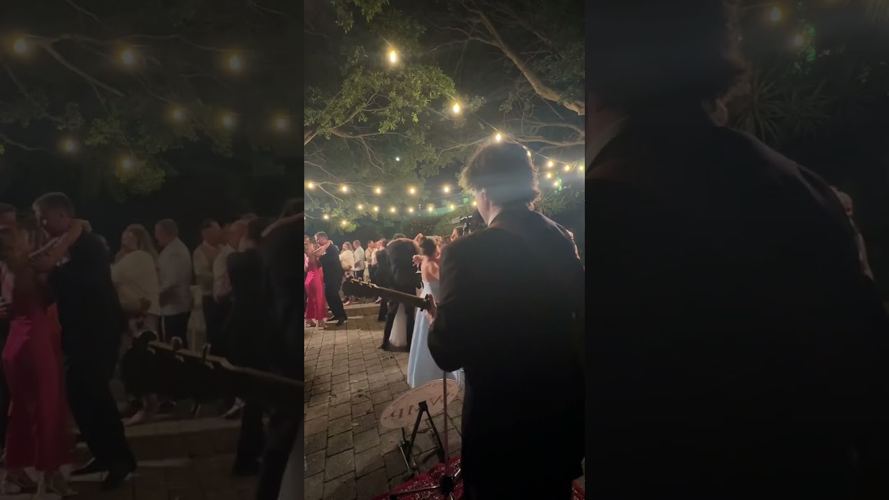 Chateau live for a First Dance at Caves House