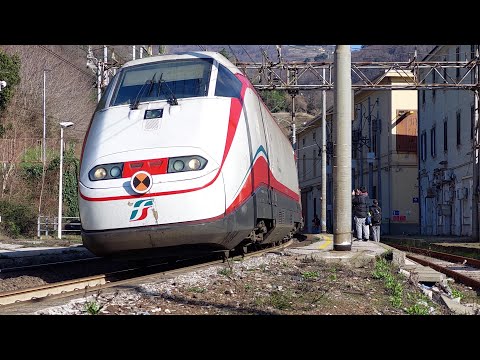 Treni in transito tra mille strombazzate a Mignanego (in compagnia)