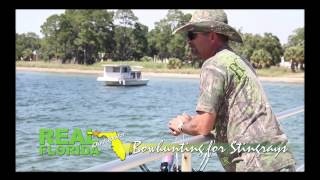 preview picture of video 'Bow hunting for stingrays at Panama City Marina HD'