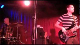 The Soft Pack - "Parasites" Live