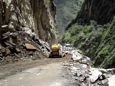road damage yatra shri hemkunt sahib shri badrinath dhaam