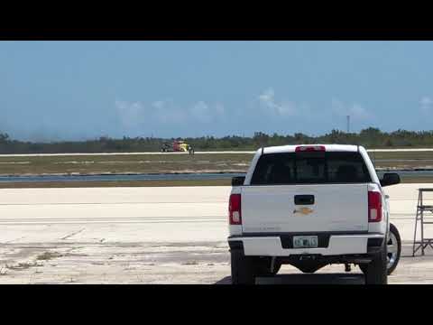 Ameriken fè tout moun sezi Jodia li fè machin ap fè kous ak avyon 🤔