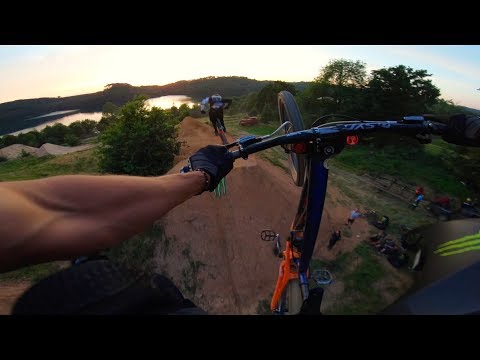Royal hills  / Fest Serie POV with Louis Reboul & Anthony Rocci