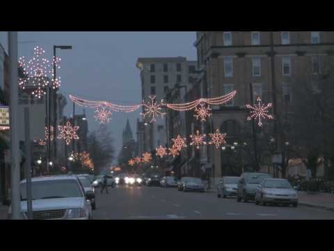 Canon HF11 - Downtown Paducah scenes on a cloudy, windy day.