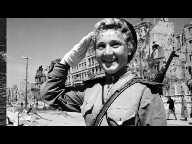 Vídeo relacionado con Berlín. La caída: 1945: 2 (Biblioteca Antony Beevor)