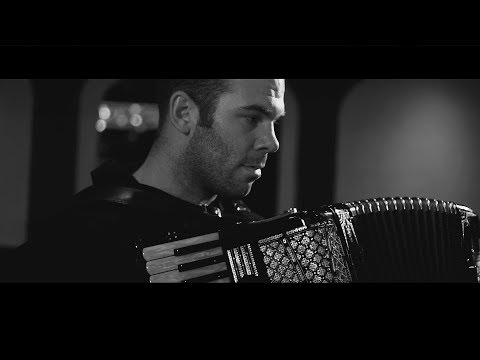 Johnny Verweij - Zigeuner tango (Officiële video)