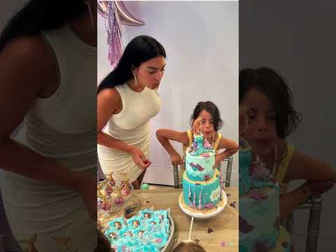 CR7 CHILD EVA & Mateo Birthday Georgina 🎉 🎂 |#ronaldo #viral #shorts #short