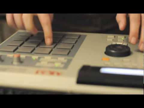 Daniel Drumz - Walking Into Sunshine [UKM 003]