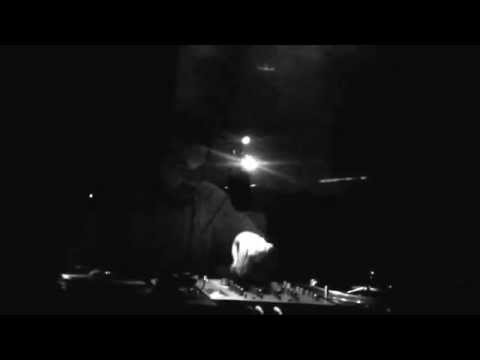 Human Selekta Playing Diegojah Dubplate @Bar el Muro , Donostia