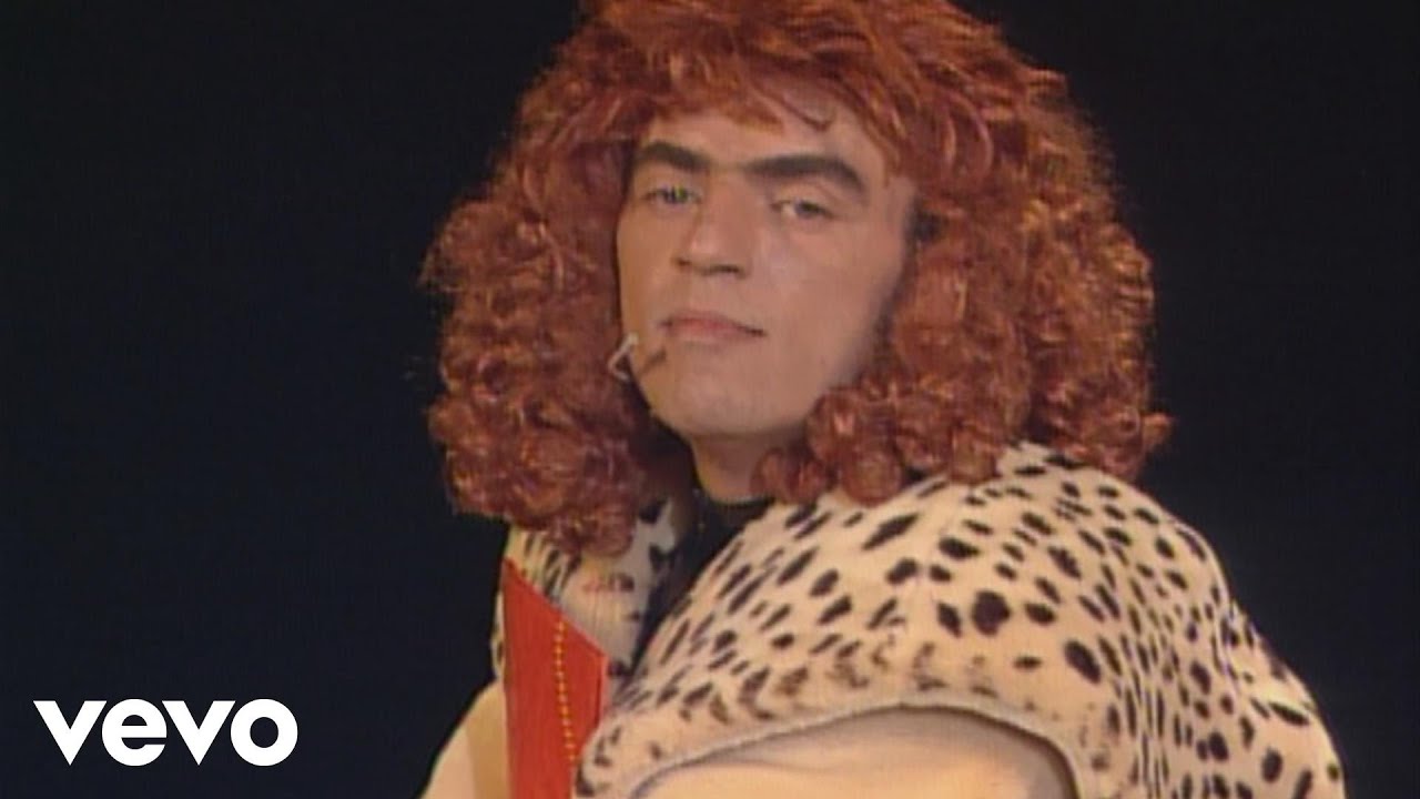 Miniature de la vidéo Elie Kakou - L'attachée de presse (Live à l'Olympia 1994) du film Élie Kakou à l'Olympia : Déjà !