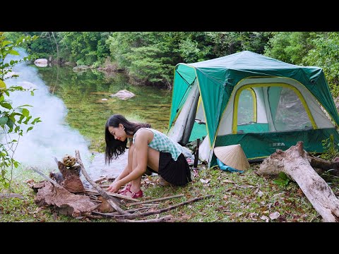 Solo Camping - Looking for more food in the woods for the trip - Susu Vlog ▶20:16