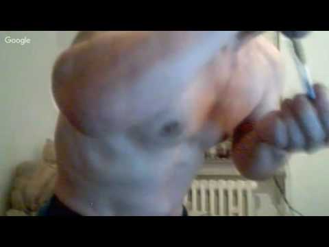 Kopfnuss Kali hat stress mit einem Pizzalieferanten