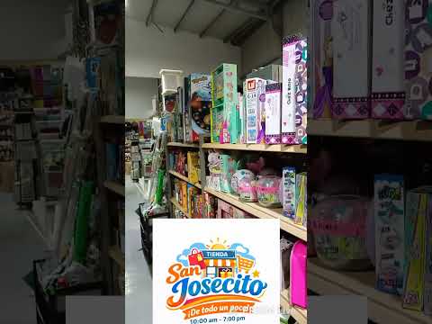 Tienda San Josecito San Isidro de Heredia en La R dentro del parqueo del Fast Market