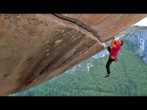 Er kletterte ohne jegliche Sicherheitsvorkehrungen die steile 900-Meter-Klippe hinauf