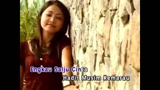 Download lagu GRAVITY - Kau Salju Cintaku Karaoke mp3