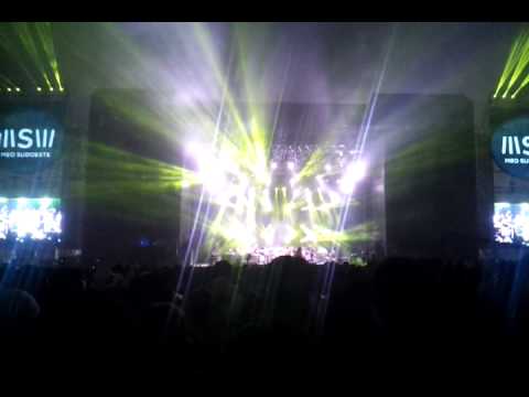 ORELHA NEGRA & PACMAN - SEMPRE TU (MEO SW 2013)