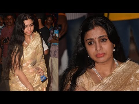 download lagu mp3 mp4 Samyuktha Varma In Saree, download lagu Samyuktha Varma In Saree gratis, unduh video klip Samyuktha Varma In Saree