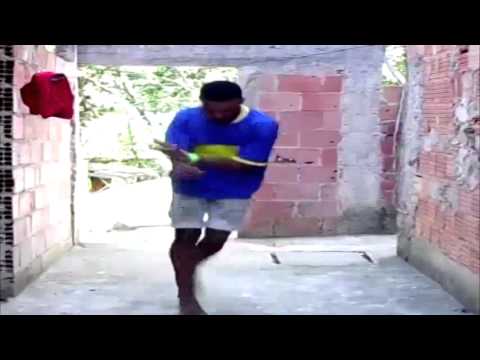 MC BONEKO E MC FANNY É MUITO BOM FUDE NA ONDA (passinho foda hugo talibã)